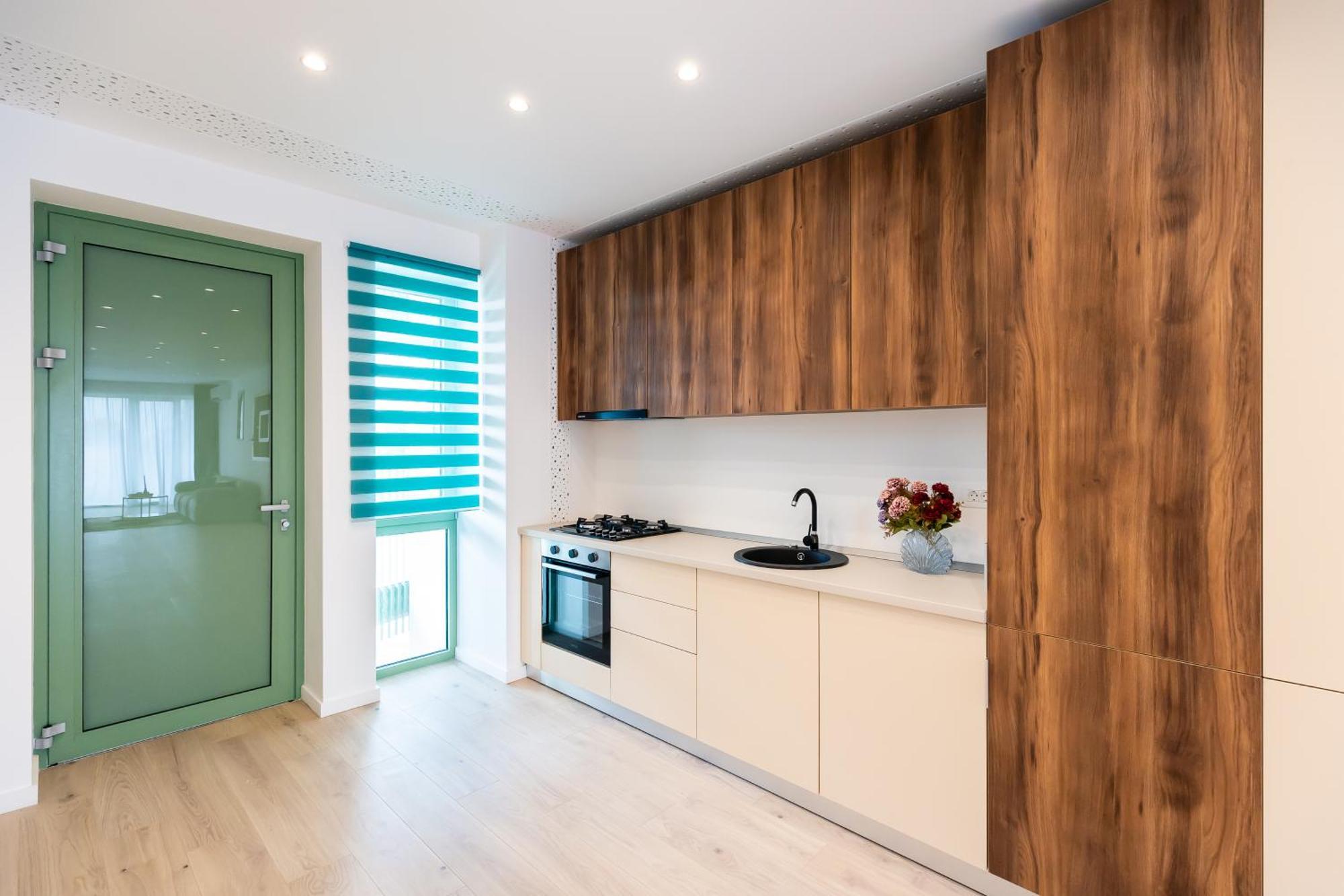 Roots One - Lakeview Escape With Balcony & Parking Bukarest Eksteriør billede