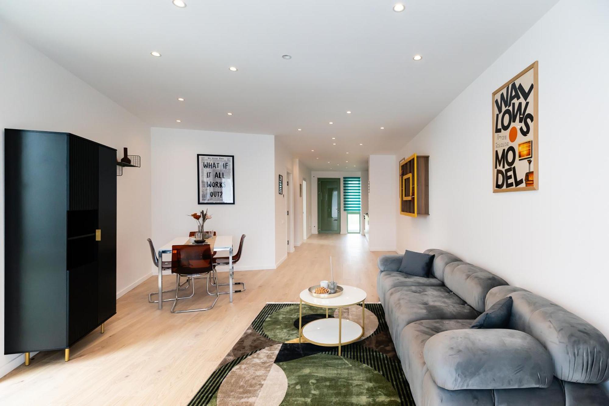 Roots One - Lakeview Escape With Balcony & Parking Bukarest Eksteriør billede